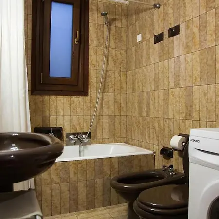 Villa Moustakias Karavádhos