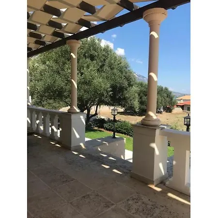 Villa Moustakias *
